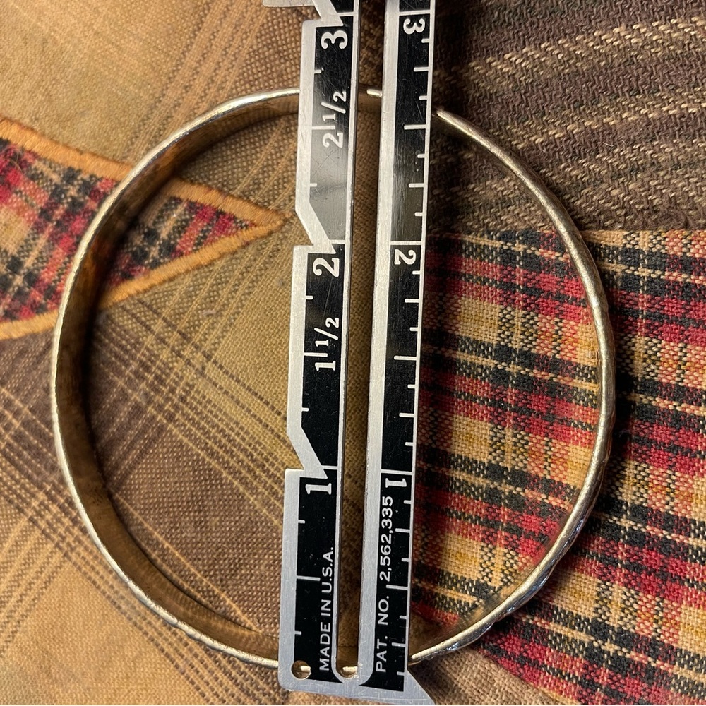 Bundled Three Bracelets!Two Silver Bangles And On… - image 6